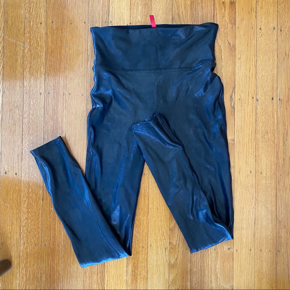 Black faux leather Spanx! Size S ❤️